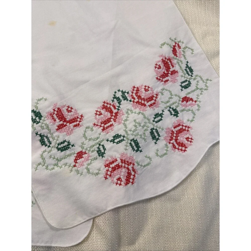 VTG Table Runner Dresser Vanity Scarf Floral Cross Stitch Embroidery 41”x14”